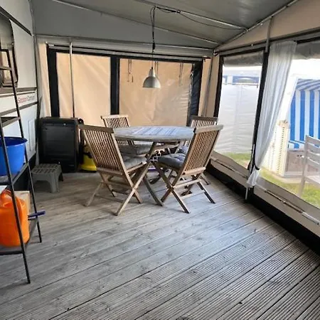 Campingplatz Wohnwagenvermietung *