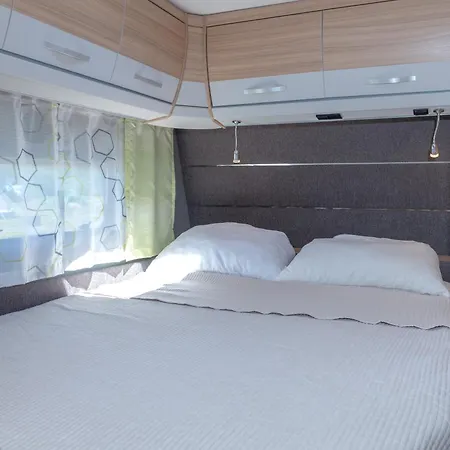 Wohnwagenvermietung *