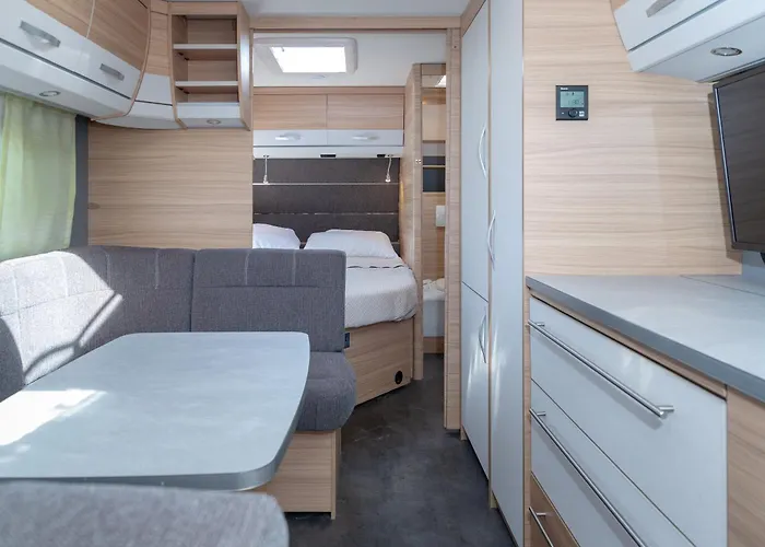 Wohnwagenvermietung Campingplatz *