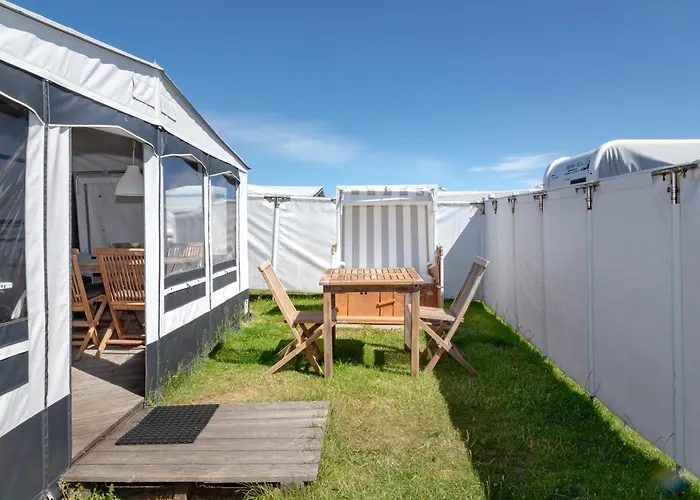 Campingplatz Wohnwagenvermietung *